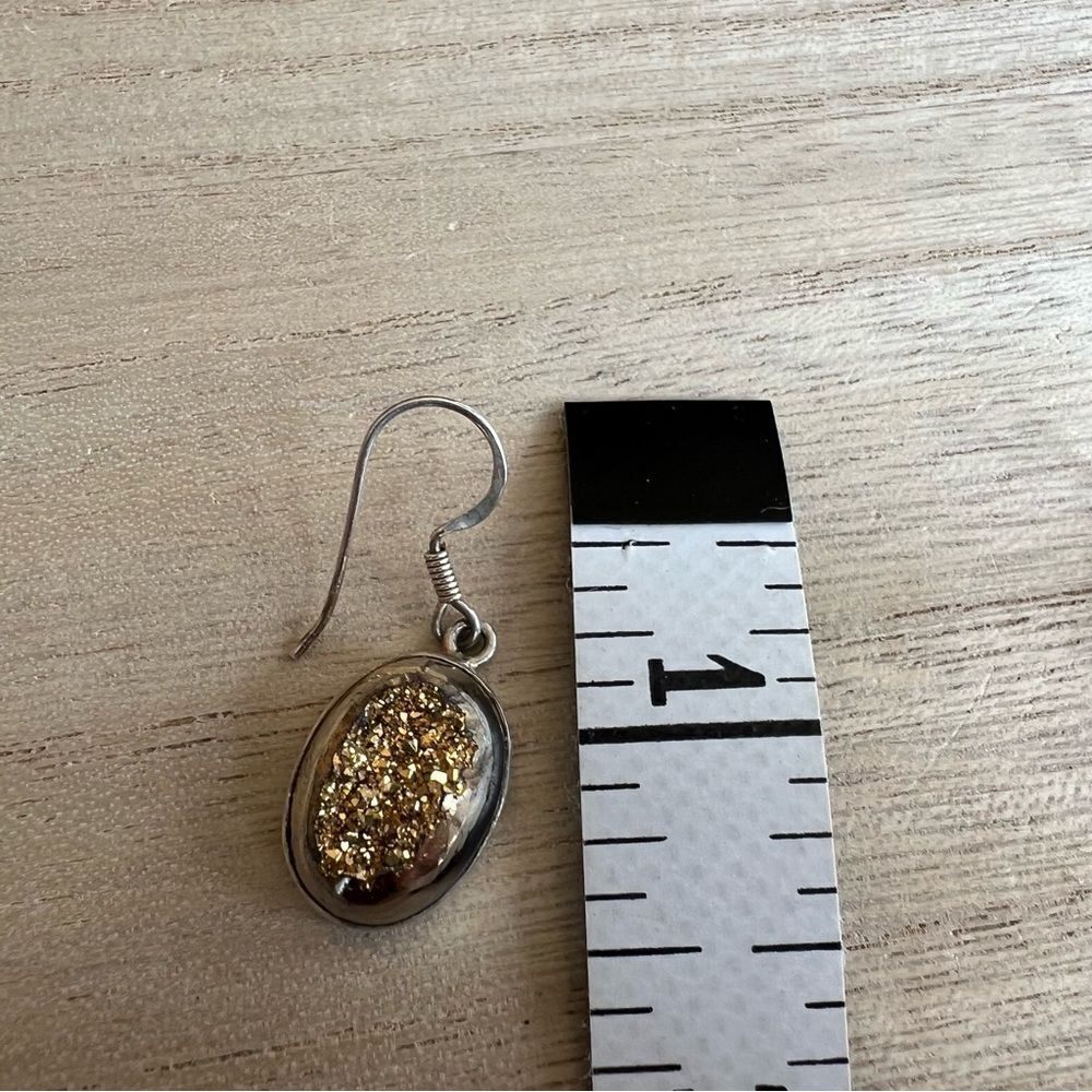 Gold glitter oval dangle drop earrings - Picture 5 of 6